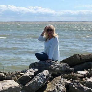 Meet your Posher, Melanie